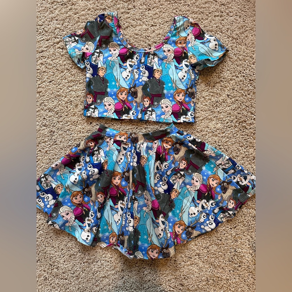 Wild rich kids Disney frozen skirt and shirt size 10